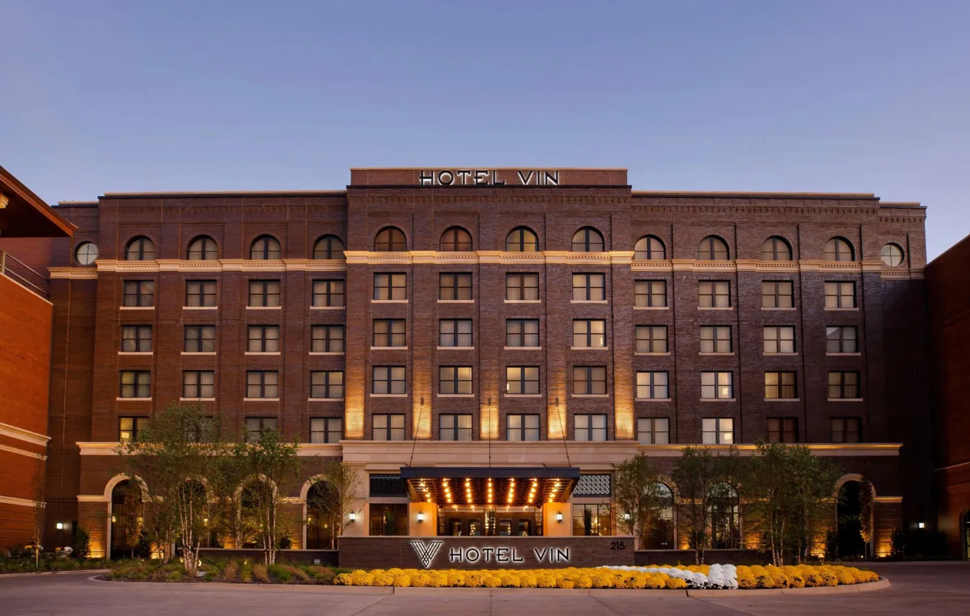 Vin Hotel, Grapevine Main